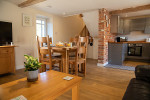 Cottage 1 - Wohn-/ Esszimmer