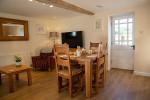 Cottage 1 - Wohn-/ Esszimmer