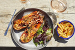 PIG Hotel HarlynBay Urlaub Cornwall LobsterShed Terrasse Hummer
