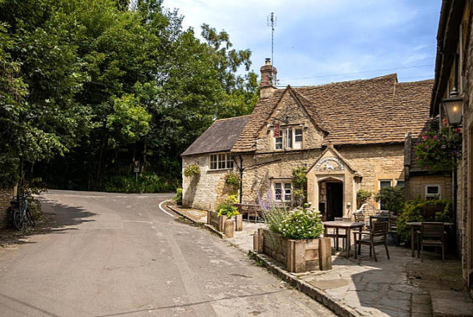 White Hart Pub in den Cotswolds