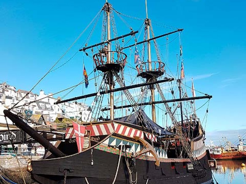 Ausflug zum Nachbau der Golden Hind - Hafen Brixham