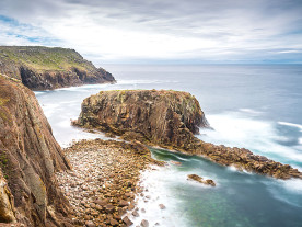 Raue Küste bei Land's End im Westen Cornwalls
