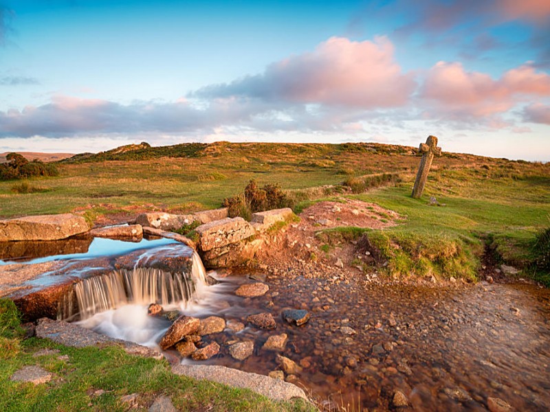 Wandern im Dartmoor im Devon Urlaub