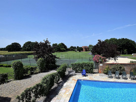 Cottage mit Pool in Kent, Südostengland