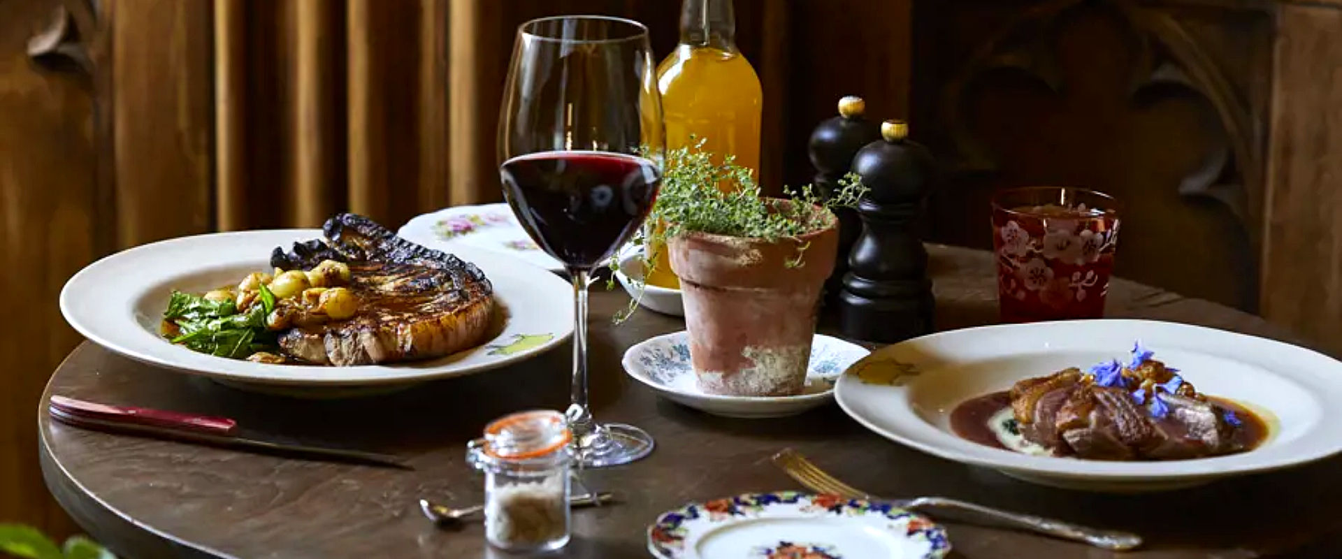 Pig Hotel Harlyn Bay - Cornwall Urlaub Reise - Restaurant mit Zimmern