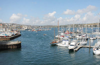 Falmouth Hafen - Mitbringsel aus Cornwall einkaufen